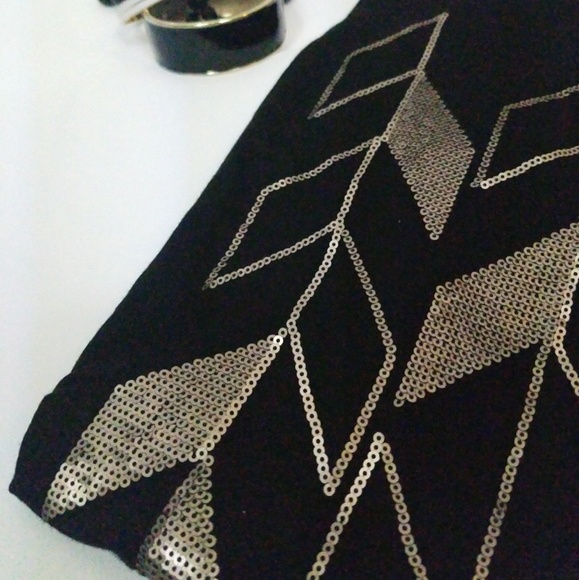 NWT Sequin Embellished Tunic Shirt - Picture 3 of 4